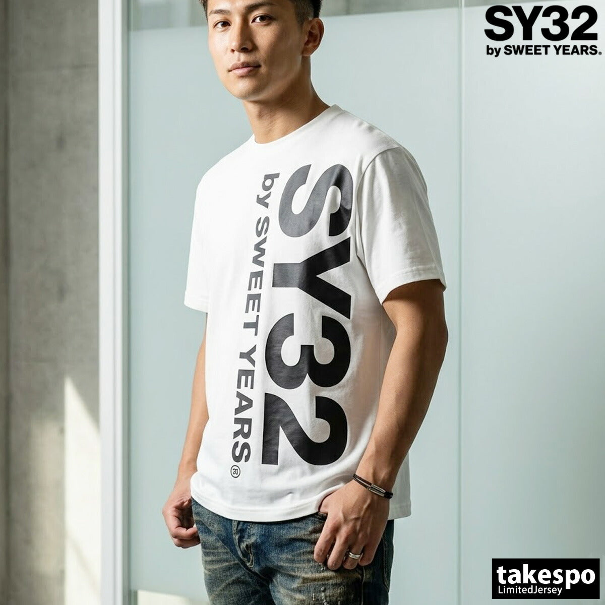 エスワイサーティトゥバイスィートイヤーズ Tシャツ メンズ バーチカルロゴ ブラック ホワイト 3226SN140