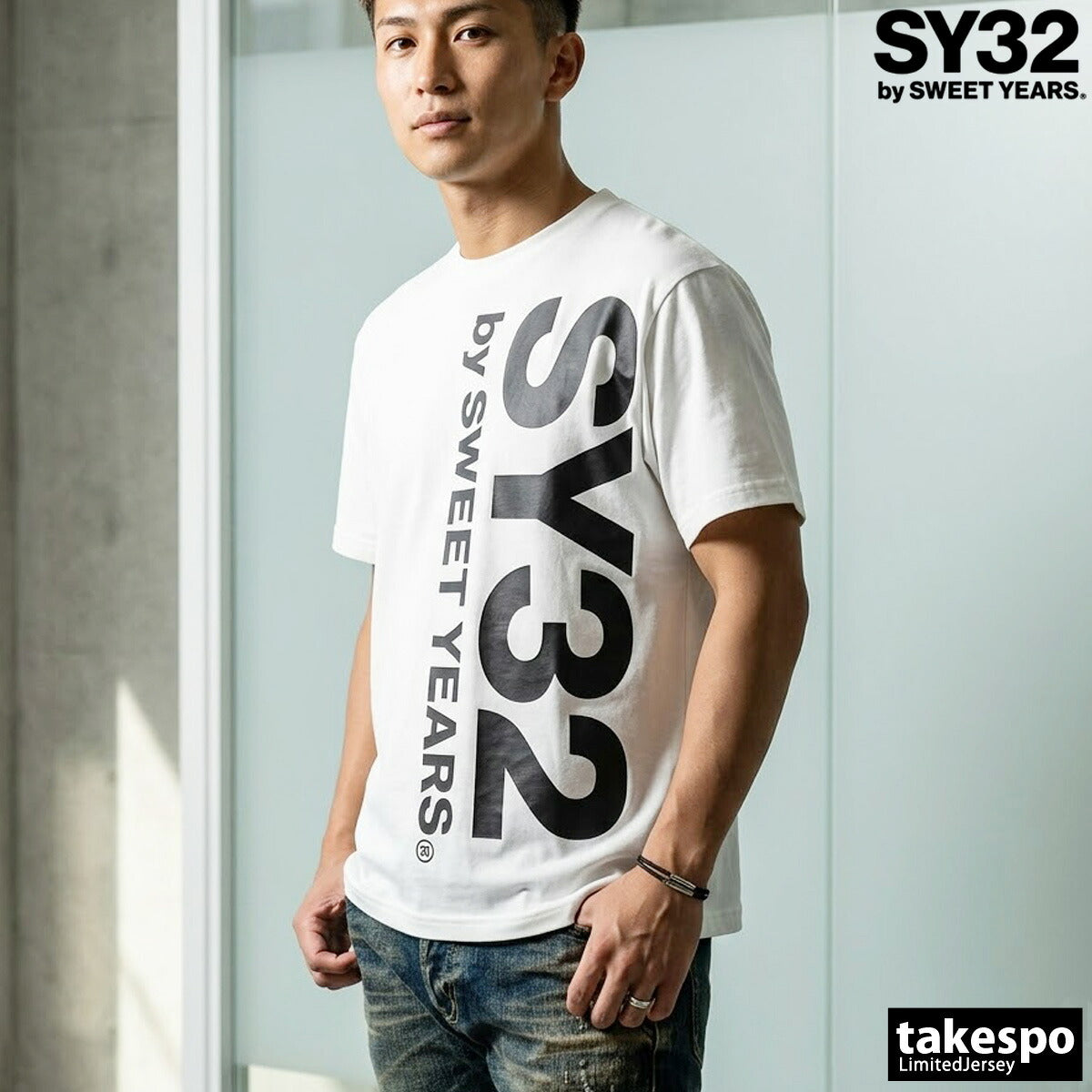エスワイサーティトゥバイスィートイヤーズ Tシャツ メンズ バーチカルロゴ ブラック ホワイト 3226SN140