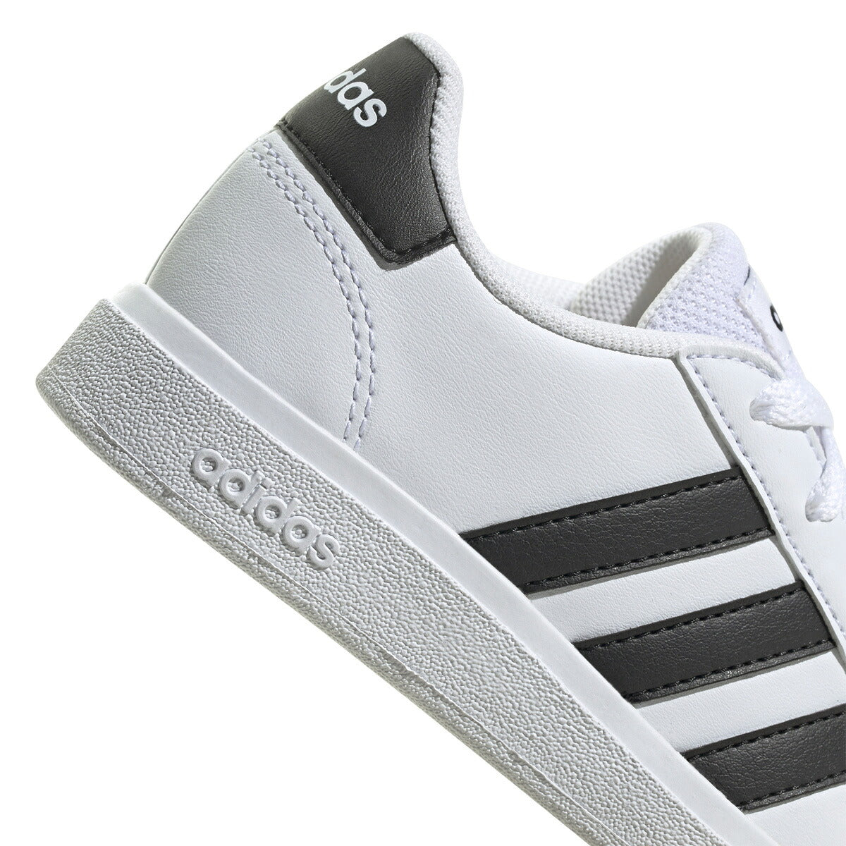 アディダス GRAND COURT 2.0 K グランドコート ライフスタイル テニス レースアップ シューズ ジュニア ブランド スニーカー adidas カジュアル 運動会 10003388 GW6511 白 ホワイト 男 女の子 キッズ