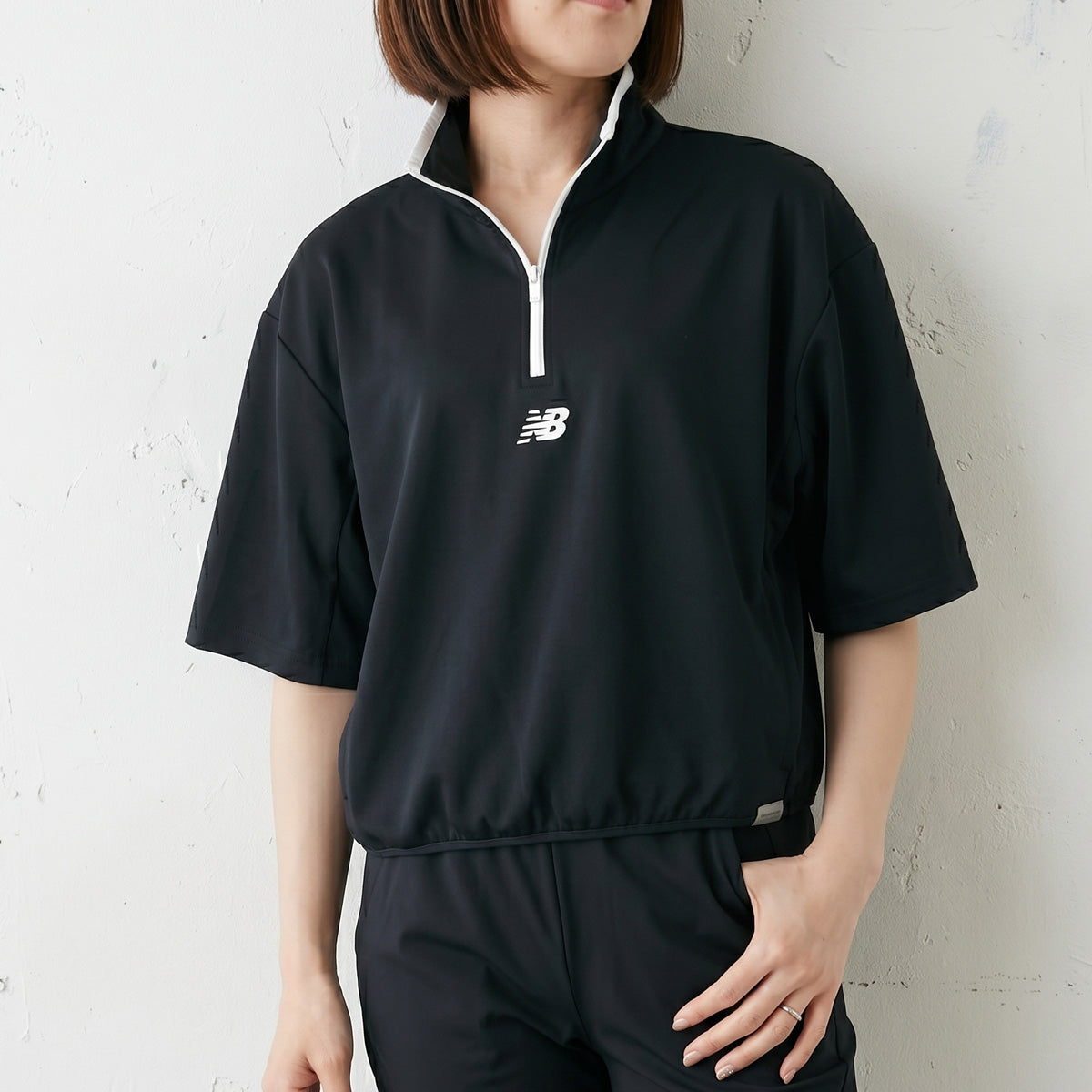 ニューバランス ジャージジャケット レディース ブランド newbalance 半袖 ハーフジップ ワンポイント 黒 スタンドカラー WT61J445 ブラック ベージュ かわいい 大きいサイズ 有 トップス ウォーキング ウェア