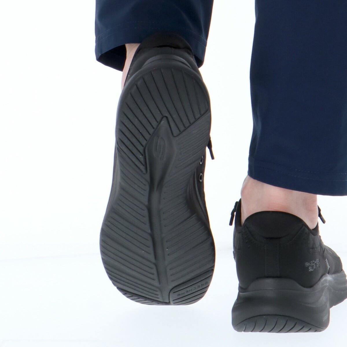 ウォーキングシューズ レディース スケッチャーズ スリップインズ コージーフィット 立ったまま履ける ハンズフリー ローカット ウォーキング シューズ 黒 白 レザー 合皮 スポーツ ブランド ダイエット スニーカー 通勤 旅行 SKECHERS 150404 あす楽 3ds SALE セール かわいい 大きいサイズ 有 おしゃれ - 【公式】限定ジャージのタケスポ（Limited jersey takespo）