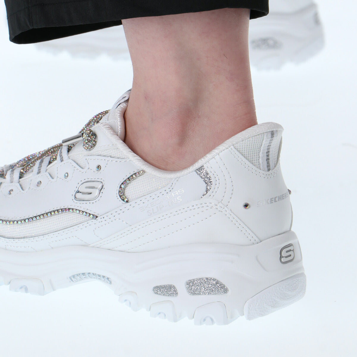 スケッチャーズ スリップインズ ディーライツ シューズ レディース ブランド スニーカー SKECHERS スリッポン 靴 くつ 手を使わず履ける 履きやすい ハンズフリー ダイエット ウォーキング スポーツ 通勤