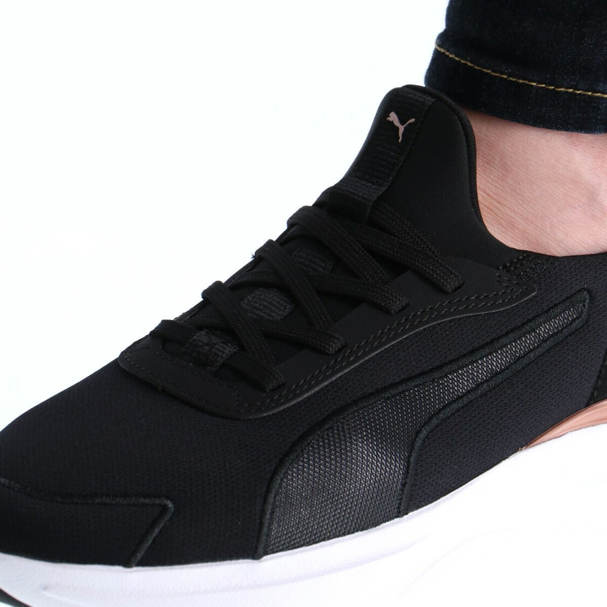 プーマ イーズイン ソフトライド シューズ レディース ブランド ランニングシューズ ウォーキングシューズ ランニング マラソン スニーカー PUMA ハンズフリー クッション性 手を使わず履ける 履きやすい 高齢者 ウォーキング ジョギングシューズ 黒 白 ランシュー 312671 あす楽 SALE セール かわいい 大きいサイズ 有 スポーツ おしゃれ - 【公式】限定ジャージのタケスポ（Limited jersey takespo）