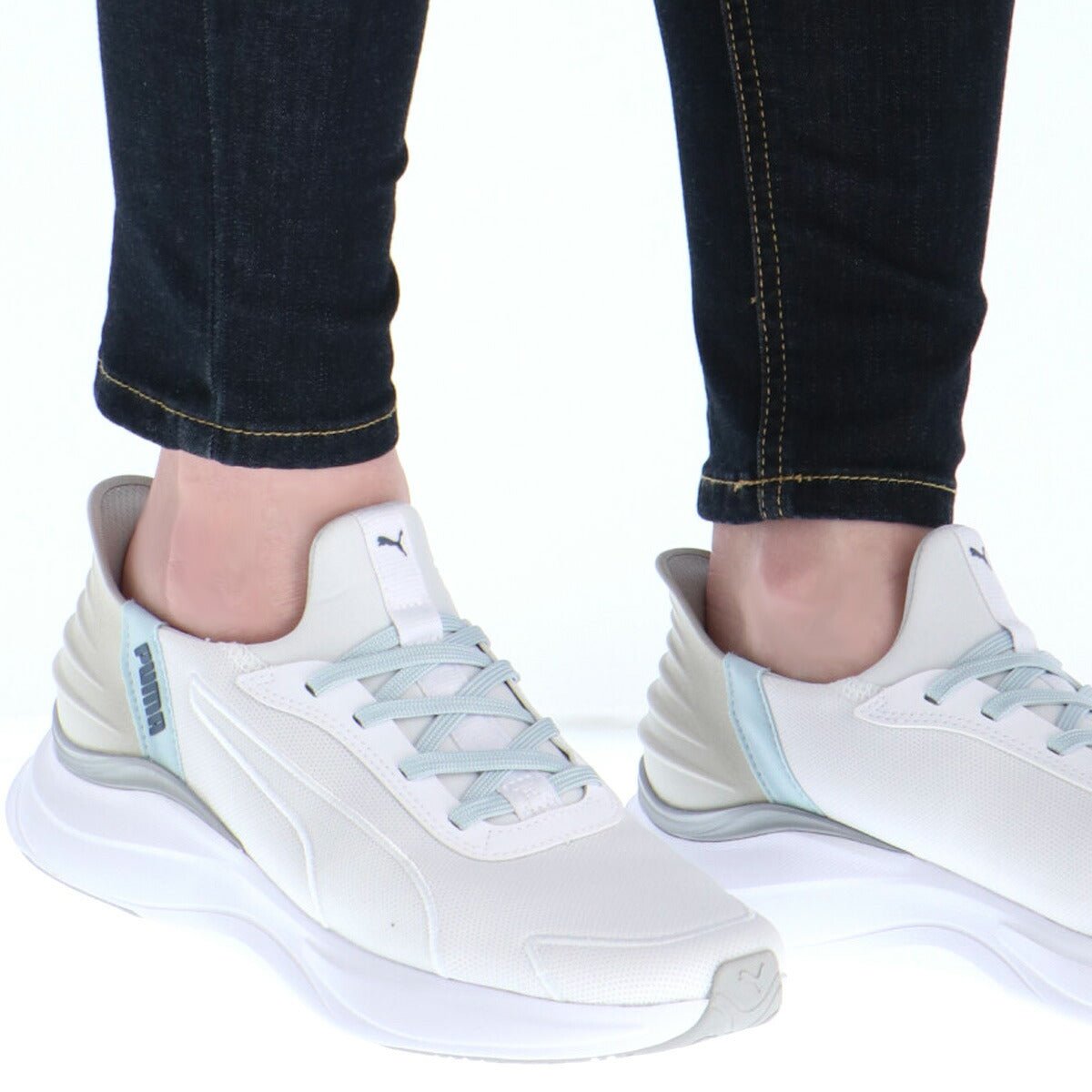 プーマ イーズイン ソフトライド シューズ レディース ブランド ランニングシューズ ウォーキングシューズ ランニング マラソン スニーカー PUMA ハンズフリー クッション性 手を使わず履ける 履きやすい 高齢者 ウォーキング ジョギングシューズ 黒 白 ランシュー 312671 あす楽 SALE セール かわいい 大きいサイズ 有 スポーツ おしゃれ - 【公式】限定ジャージのタケスポ（Limited jersey takespo）