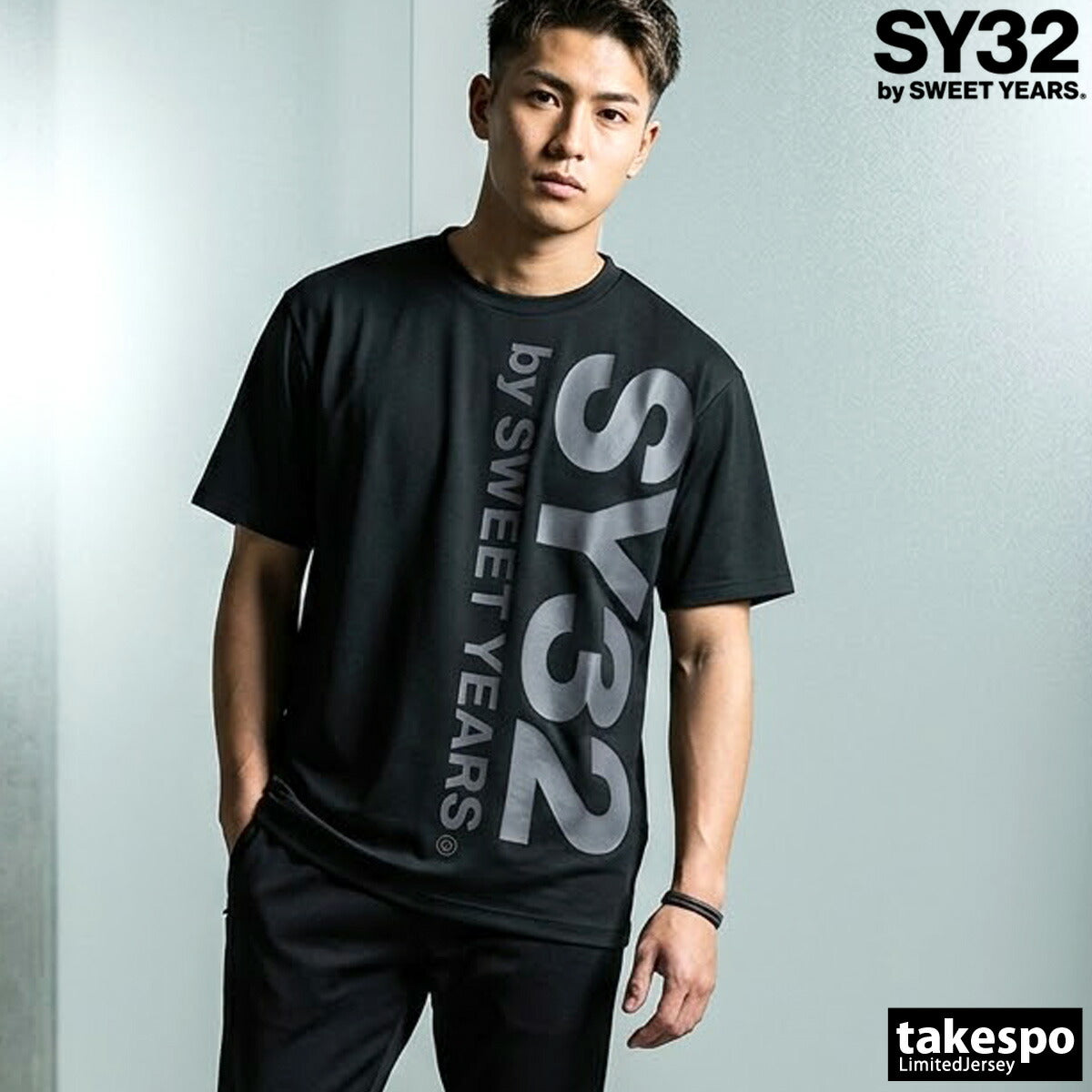 エスワイサーティトゥバイスィートイヤーズ Tシャツ メンズ バーチカルロゴ ブラック ホワイト 3226SN140