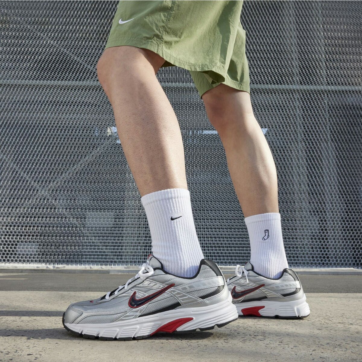 ナイキ イニシエーター シューズ メンズ ブランド ランニングシューズ ウォーキングシューズ ランニング マラソン スニーカー NIKE 394055001 白 ホワイト 新作 大きいサイズ 有 スポーツ おしゃれ - 【公式】限定ジャージのタケスポ（Limited jersey takespo）