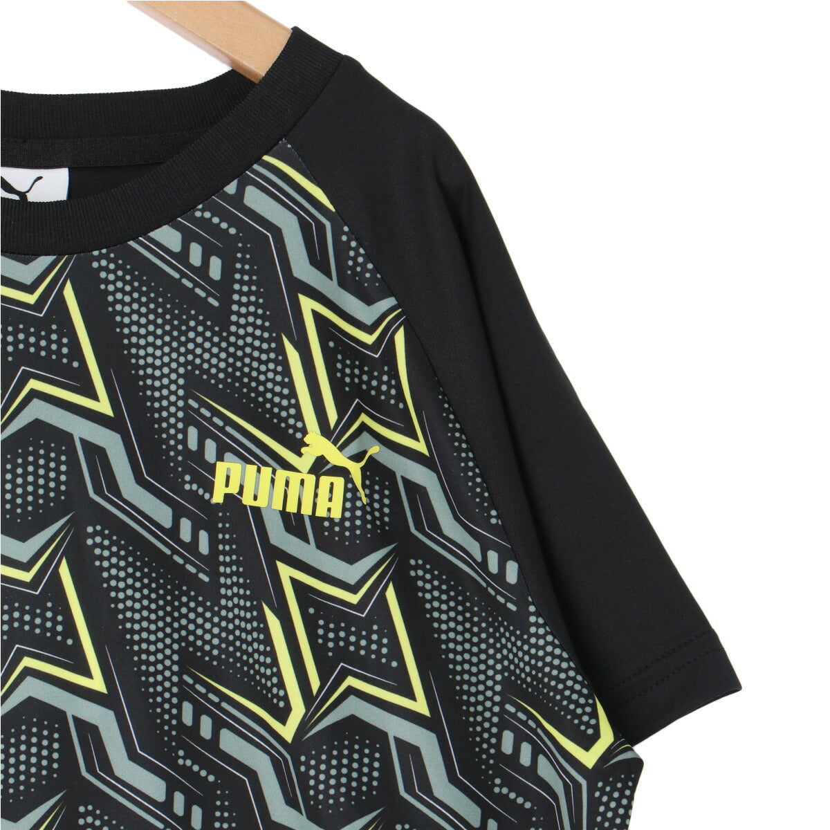 プーマ Tシャツ ハーフパンツ 上下 ジュニア エッセンシャル ブラック レッド 687812