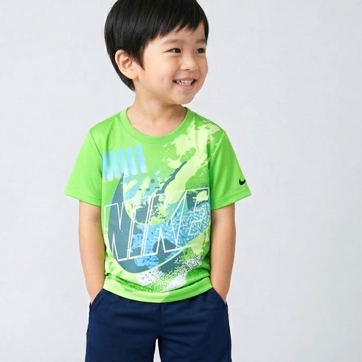 ナイキ Tシャツ ジュニア 緑 グリーン 86N831