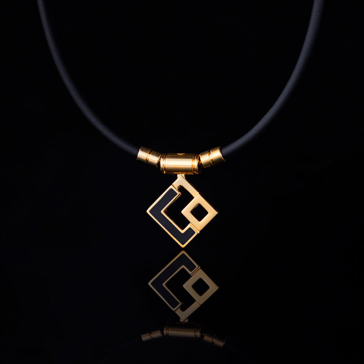 コラントッテ ユニセックス 磁気ネックレス TAO ネックレス AURA プレミアムゴールド Colantotte アクセサリ ABAPH5