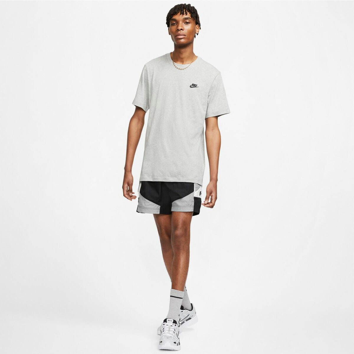 ナイキ Tシャツ メンズ クラブ 灰色 グレー AR4999