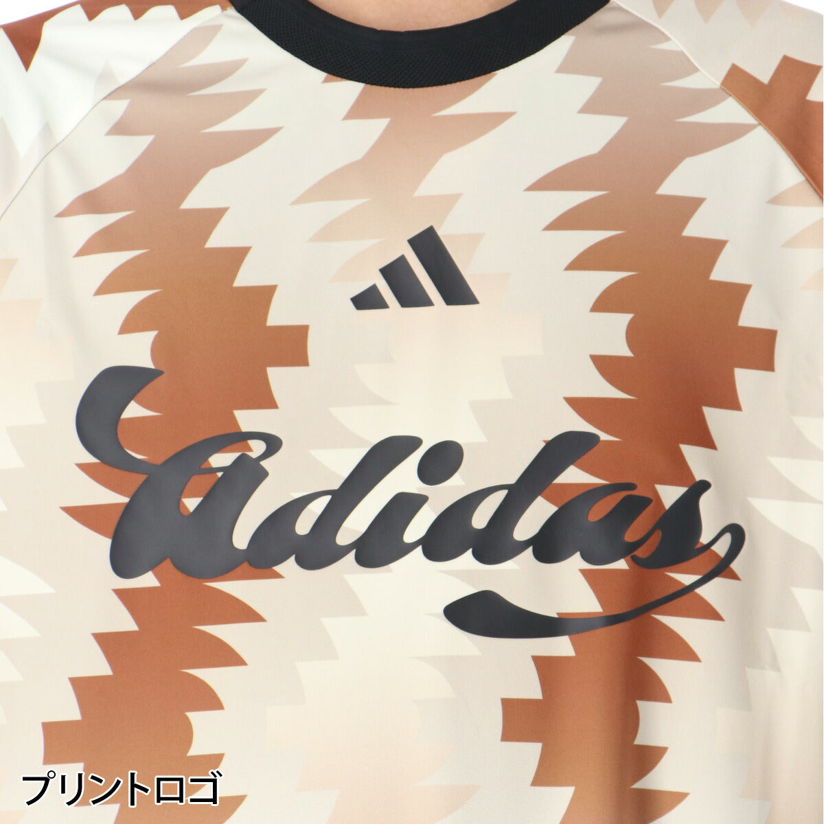 アディダス 半袖 ハウス オブ ティロ x コモン ゴール Tシャツ メンズ ブランド adidas グラフィック サッカー フットボール CX335 ベージュ 新作 大きいサイズ 有 プラクティスシャツ プラシャツ スポーツウェア