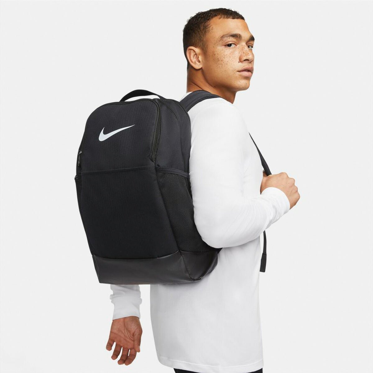 ナイキ 大容量 軽量 男女兼用 リュック カバン バッグ バック ブラジリア M バックパック 9.5 24L メンズ ブランド デイパック NIKE 通学 ジム トレーニング DH7709 010 黒 ブラック 新作 大きいサイズ 有 スポーツ おしゃれ - 【公式】限定ジャージのタケスポ（Limited jersey takespo）
