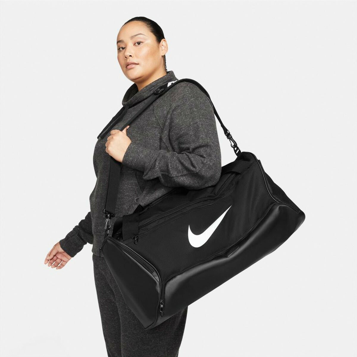 ナイキ カバン バッグ バック ブラジリア M ダッフル 9.5 60L メンズ ブランド 軽量 NIKE ボストンバッグ 修学旅行 遠征 合宿 大容量 DH7710 010 黒 ブラック 新作 大きいサイズ 有 スポーツ おしゃれ - 【公式】限定ジャージのタケスポ（Limited jersey takespo）