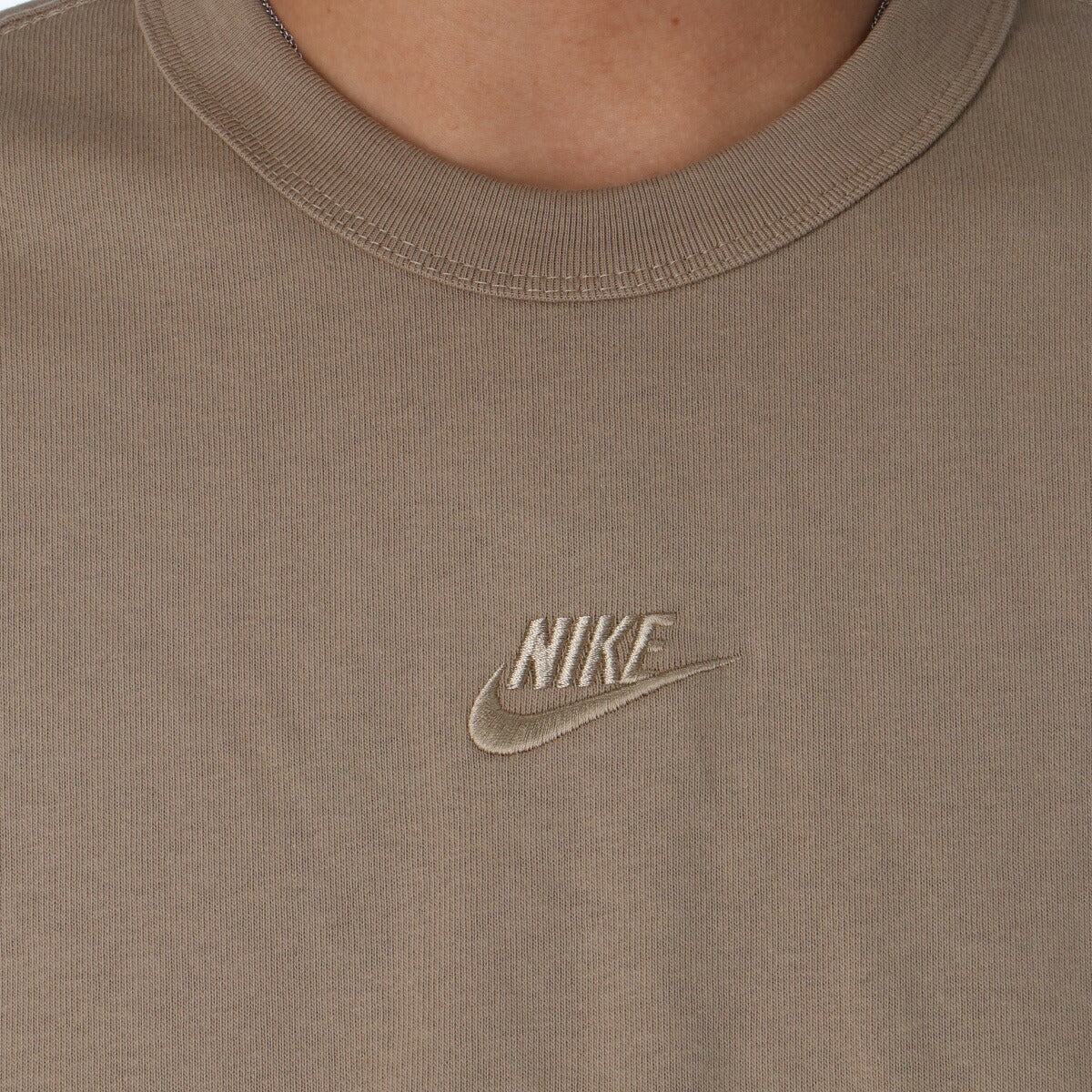 ナイキ Tシャツ メンズ プレミアム エッセンシャル 薄茶色 ベージュ DO7393