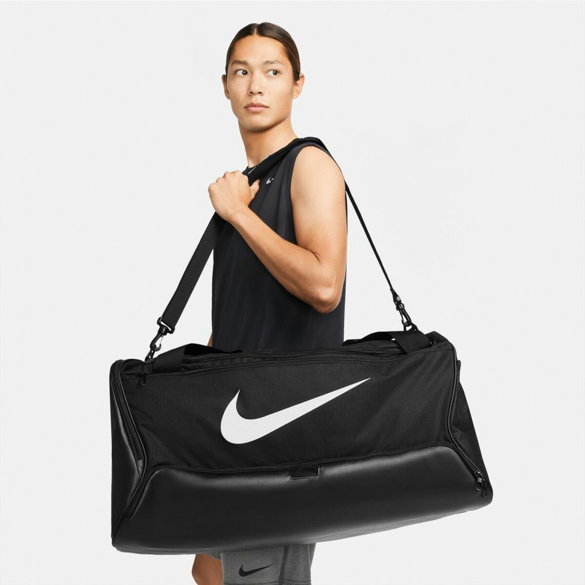 ナイキ カバン バッグ バック ブラジリア L ダッフル 9.5 95L メンズ ブランド 軽量 NIKE ボストンバッグ 修学旅行 遠征 合宿 大容量 DO9193 010 黒 ブラック 新作 大きいサイズ 有 スポーツ おしゃれ - 【公式】限定ジャージのタケスポ（Limited jersey takespo）