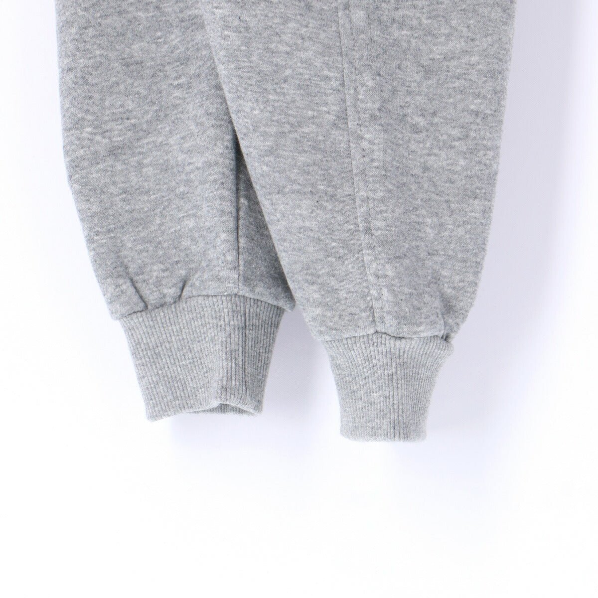 ナイキ クラブ フリース スウェット 上下 セットアップ ジュニア ブランド NIKE 裏起毛 クルーネック 綿混 ジョガーパンツ FD3006 063 灰色 グレー 新作 上下セット 男 女の子 キッズ スポーツウェア トレーニングウェア スポーツ おしゃれ - 【公式】限定ジャージのタケスポ（Limited jersey takespo）