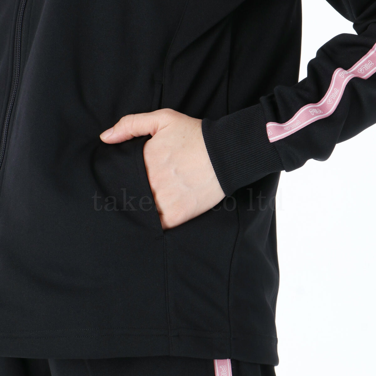 フィラ ジャージ 上下 レディース ブラック ネイビー ピンク FW25FP075