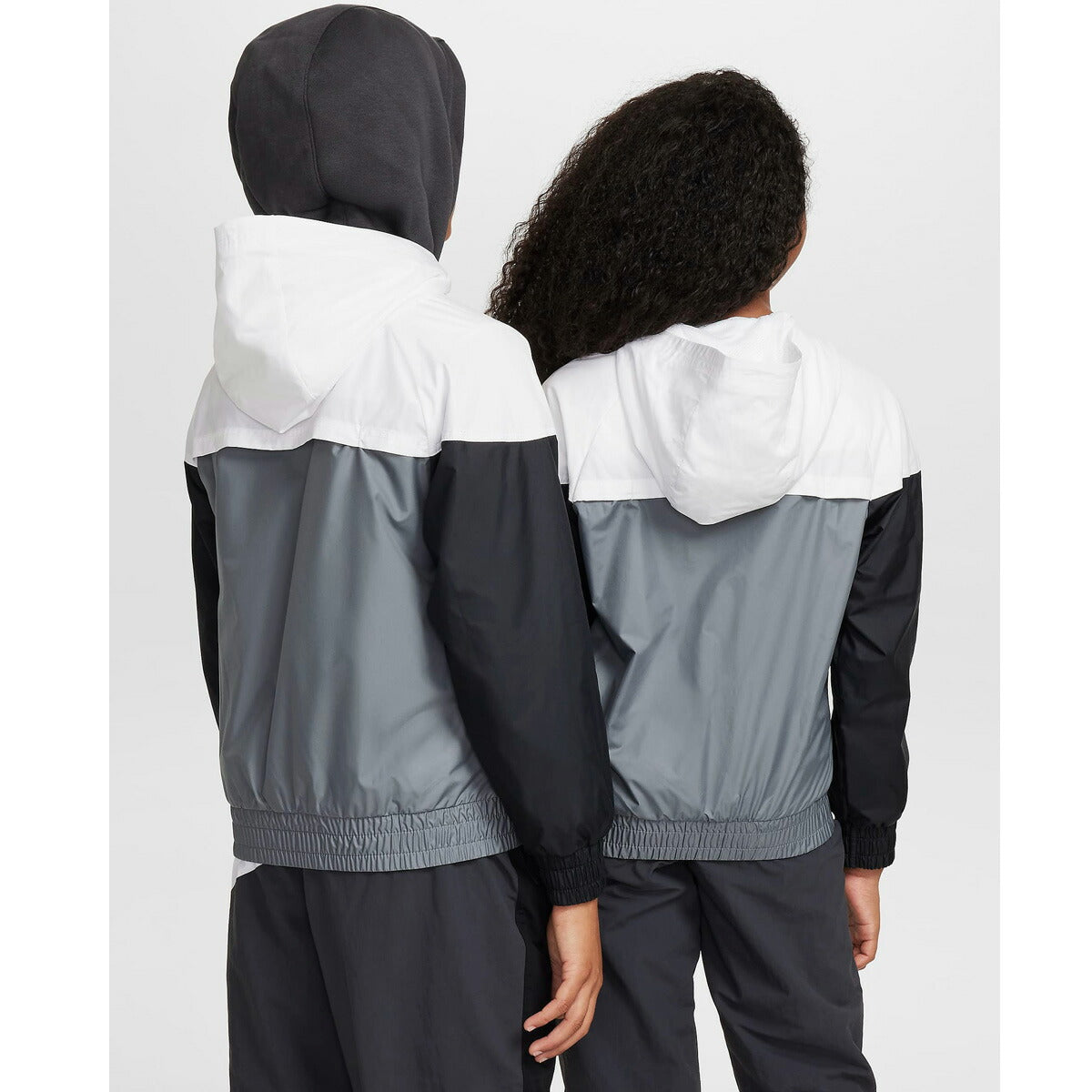 ナイキ ジュニア ウインドジャケット ウィンドランナー NIKE アパレル 上 FZ5516