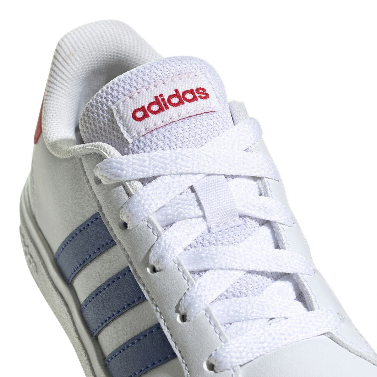 アディダス GRAND COURT 2.0 K グランドコート ライフスタイル テニス レースアップ シューズ ジュニア ブランド スニーカー adidas カジュアル 運動会 10003388 GW6504 白 ホワイト 男 女の子 キッズ