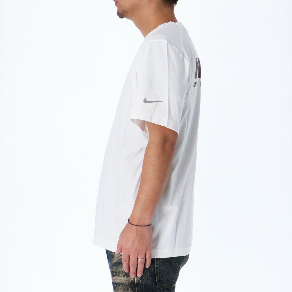 ナイキ 半袖 HYVERSE ハイバース Tシャツ メンズ ブランド NIKE バックプリント付き HV4882 100 白 ホワイト SALE セール 大きいサイズ 有 スポーツウェア トレーニングウェア スポーツ おしゃれ - 【公式】限定ジャージのタケスポ（Limited jersey takespo）