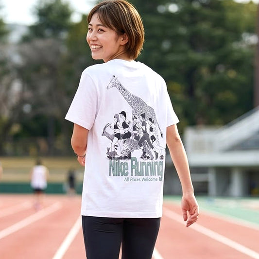 ナイキ 半袖 吸汗 速乾 吸水 Tシャツ レディース ブランド ドライ スポーツ NIKE バックプリント付き ゆったり アニマルズ II4485 133 白 ホワイト ウィメンズ かわいい 大きいサイズ 有 トップス ウォーキング 