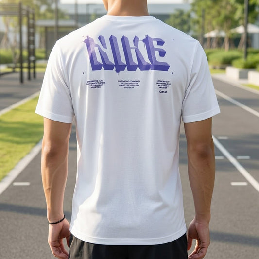 ナイキ 半袖 Tシャツ メンズ ブランド NIKE コットン100 綿100 クルーネック バックプリント付き グラフィック IO3138 100 白 ホワイト 新作 大きいサイズ 有 スポーツウェア トレーニングウェア スポーツ