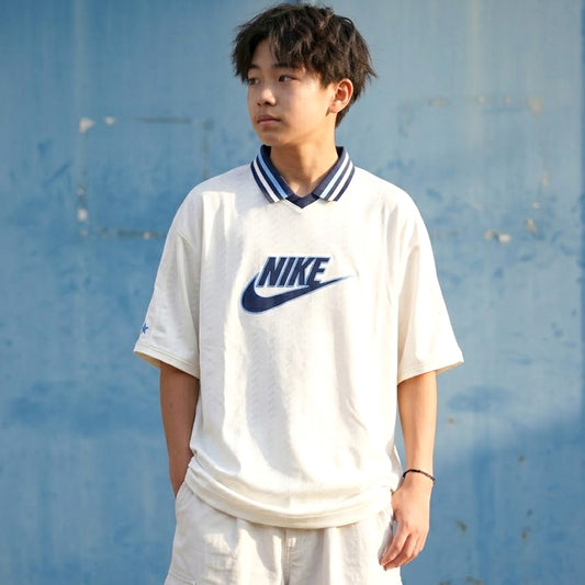 ナイキ Tシャツ ジュニア 薄茶色 ベージュ IQ0435