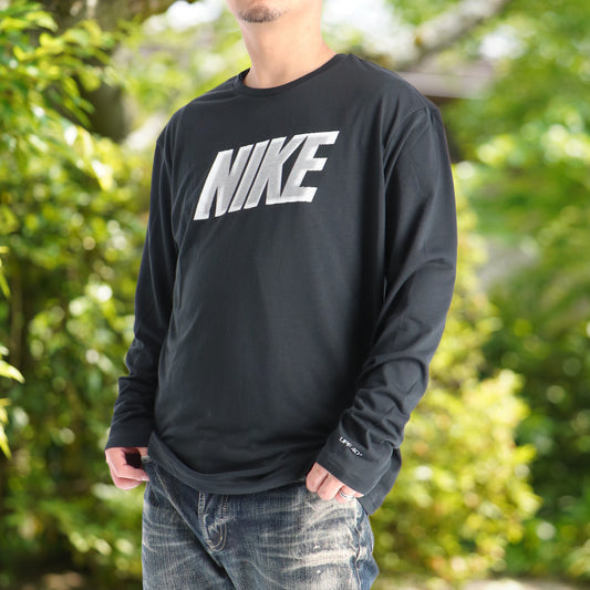 ナイキ Tシャツ メンズ ハイドロガード 黒 ブラック NESSG524