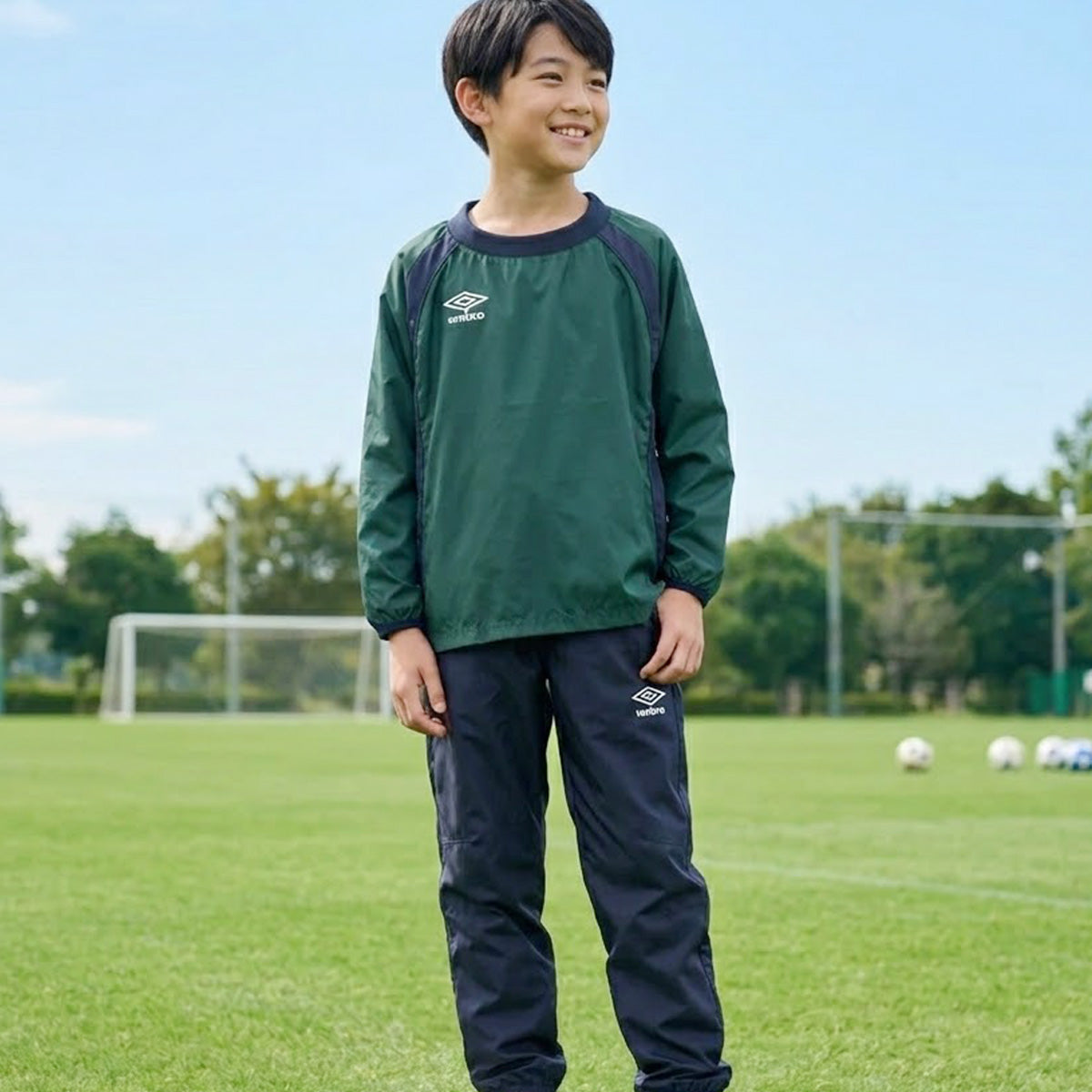 アンブロ チーム ウインドブレーカー 上下 セットアップ ジュニア ブランド umbro ピステ サッカー フットサル 防風 はっ水 撥水 黒 UF5FWB01JA ブラック ネイビー ブルー グリーン レッド