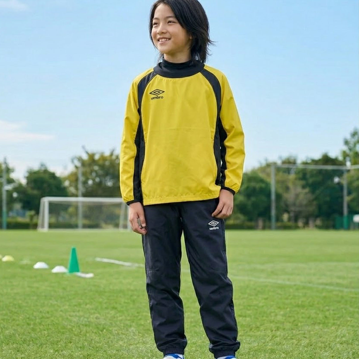 アンブロ チーム ウインドブレーカー 上下 セットアップ ジュニア ブランド umbro ピステ サッカー フットサル 防風 はっ水 撥水 黒 UF5FWB01JA ブラック ネイビー ブルー グリーン レッド