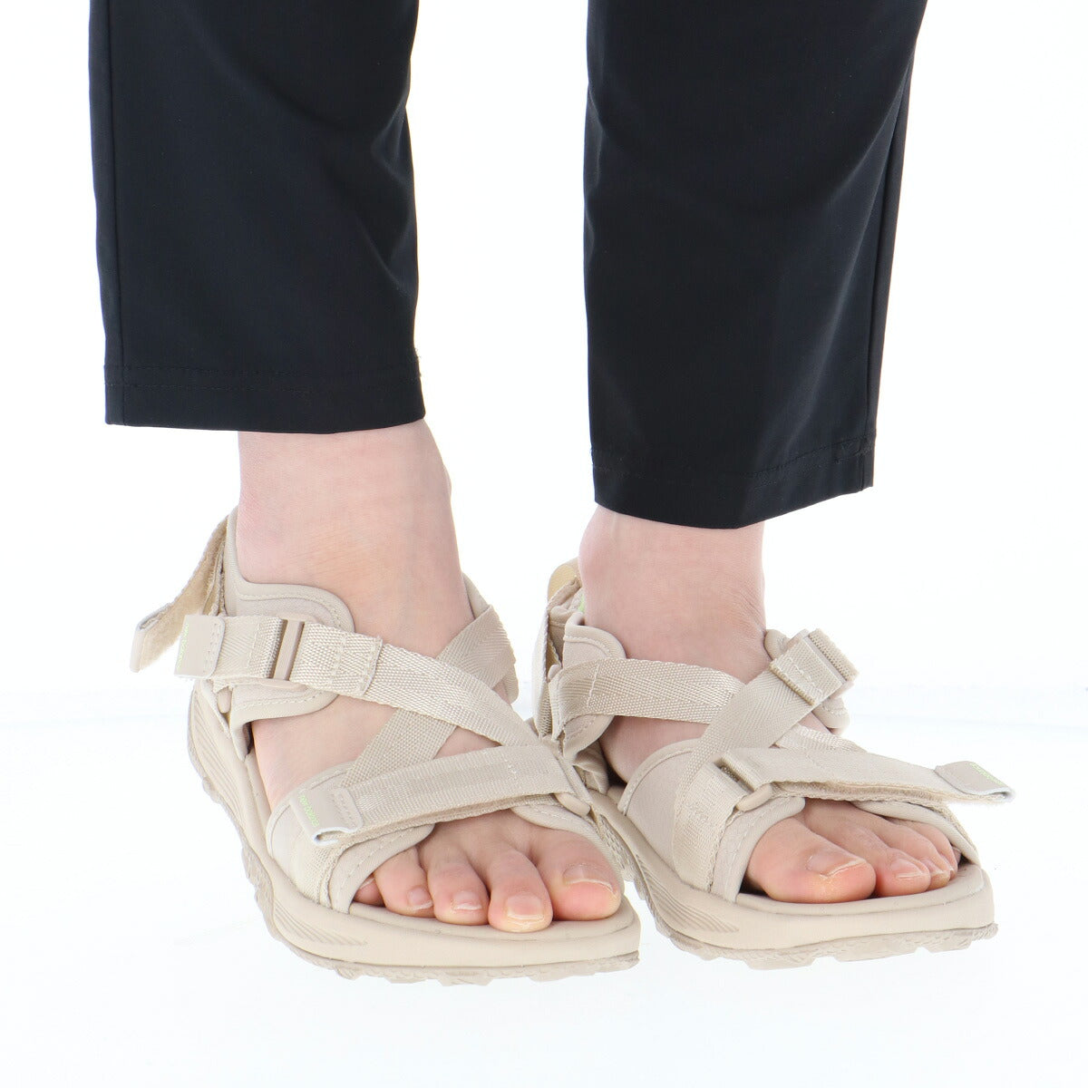 ニューバランス 2950 v2 Strap Sandal シューズ レディース ブランド スポーツサンダル シャワーサンダル 靴 くつ スポサン 夏 newbalance アウトドア 黒 W2950 ベージュ ブラック 新作 かわいい 大きいサイズ 有
