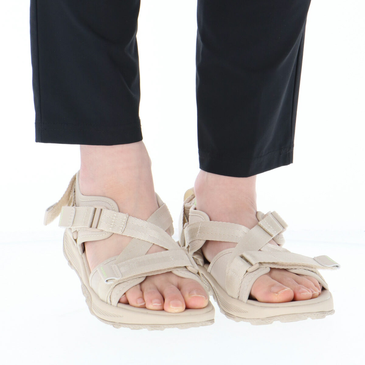 ニューバランス 2950 v2 Strap Sandal シューズ レディース ブランド スポーツサンダル シャワーサンダル 靴 くつ スポサン 夏 newbalance アウトドア 黒 W2950 ベージュ ブラック 新作 かわいい 大きいサイズ 有