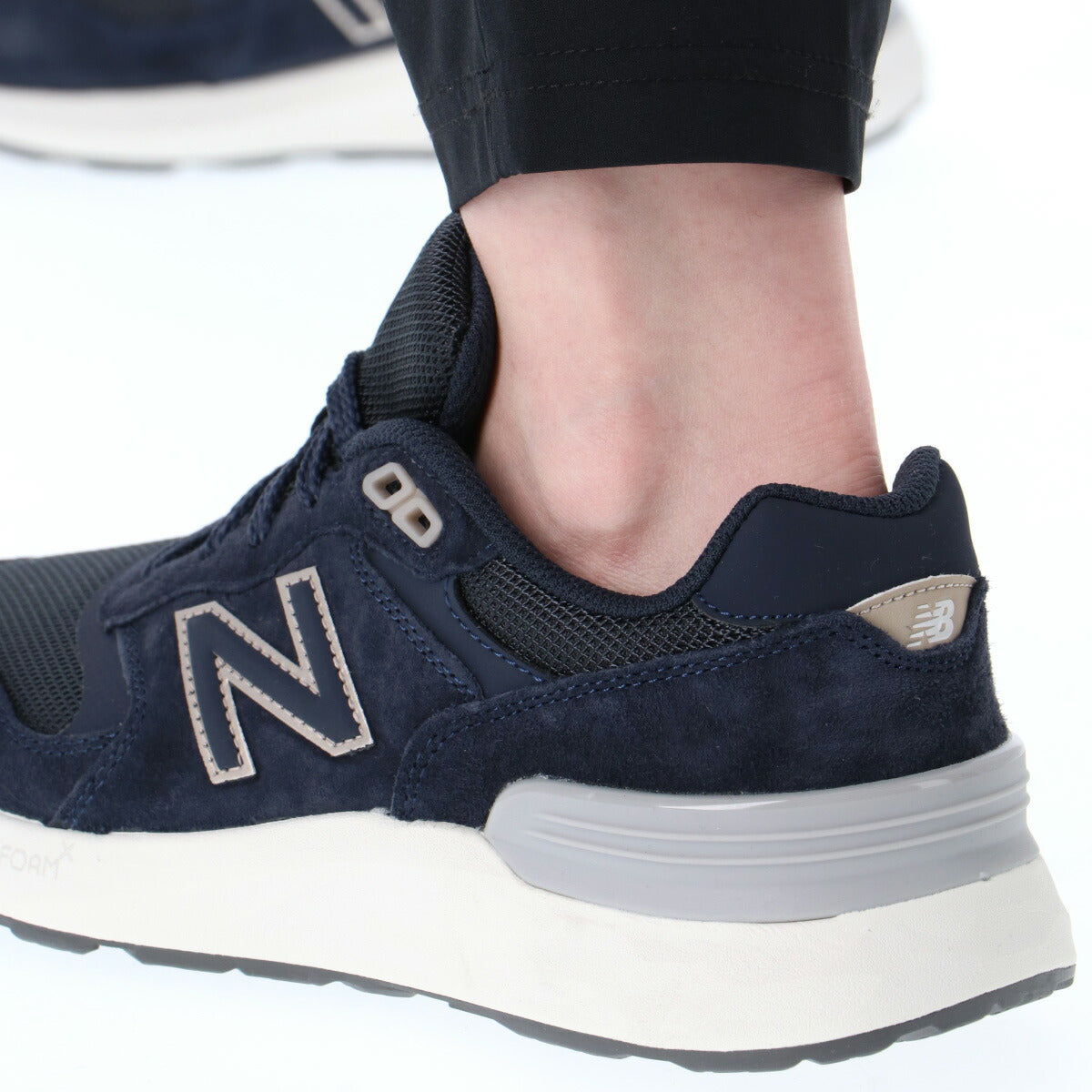 ウォーキングシューズ レディース ニューバランス Walking Fresh Foam X 880 v7 2E 黒 スポーツ ブランド シューズ ダイエット ウォーキング スニーカー 通勤 旅行 newbalance WW8802E グレー